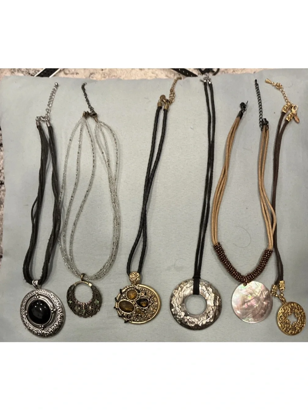 Lot of 6 vintage choker necklaces